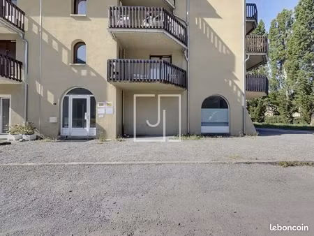 local 25 m² jausiers