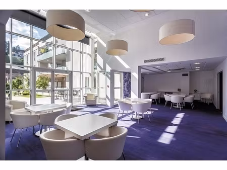 appartament t3 - terrasse- parking disponible sur la résidence seniriales de saint-avertin