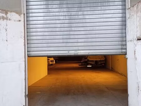 camping-car location emplacement couvert