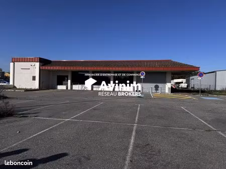 local 4536 m² la salvetat-saint-gilles