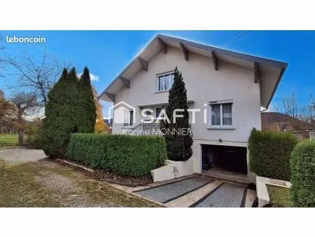 propriété 7 pièces 159 m²