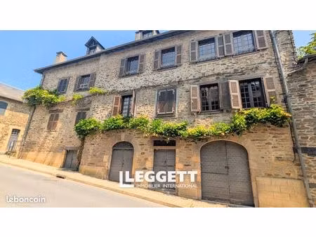 maison 11 pièces 330 m²