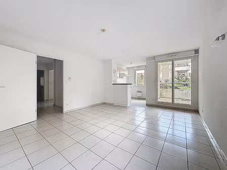 a louer appartement auch 3 pièces 2 chambres en rez de chaussée 60 m2