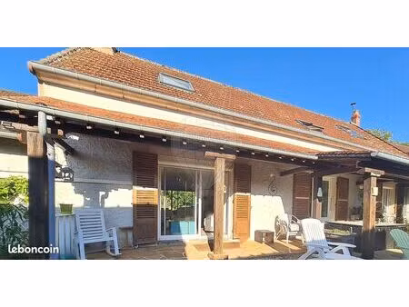 maison 6 pièces 186 m²