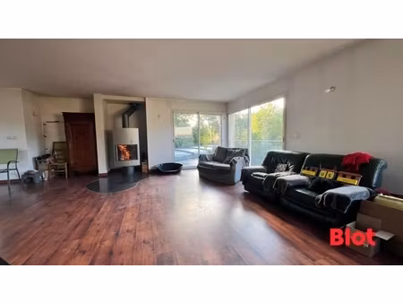 maison a vendre sous sol piscine sur laillé