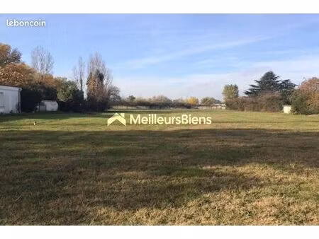 terrain 3 500 m² gauriaguet