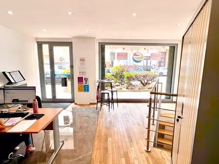 local / bureaux à louer – 50 m² – mâcon (rue mathieu  hypercentre)