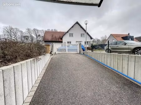 maison familiale / piscine / soussol aménagée