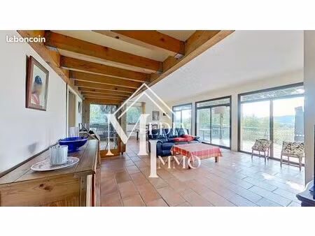 maison 4 pièces 130 m²