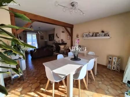 maison 6 pièces 121 m²