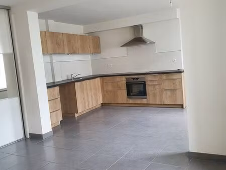 maison mitoyenne de 84 m2 sans jardin