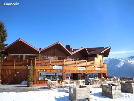 vente immeuble 904 m² (74470)