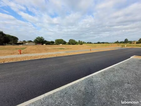 terrain 711 m² lisle-sur-tarn