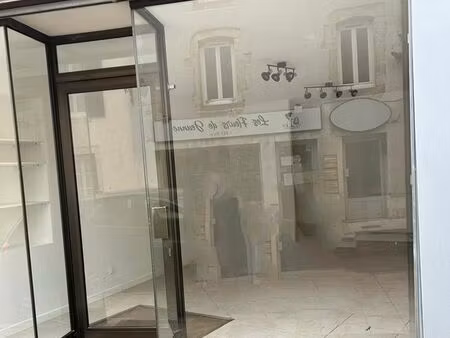 location commerce centre-ville