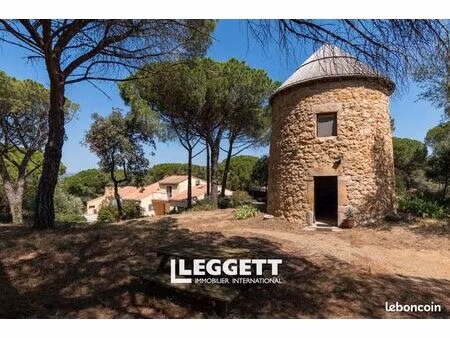 maison 8 pièces 256 m²