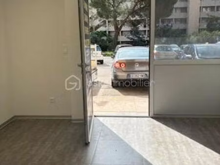 local d'activités à vendre