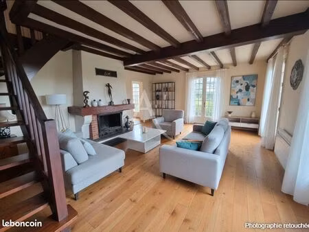 maison 5 pièces 132 m²