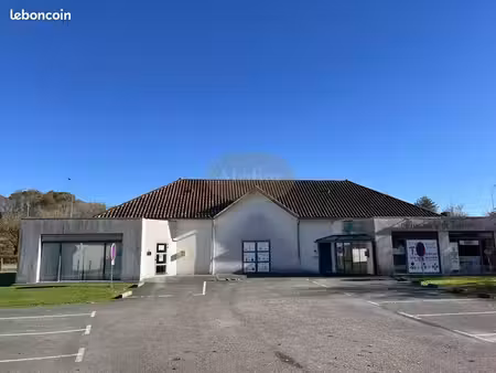 immeuble 8 pièces 300 m²