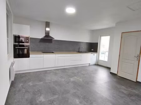 maison 55 m² sur 830 m² de terrain – terrasse  garage  2 accès