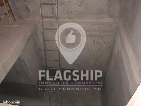 boutique 137 m² bagnolet