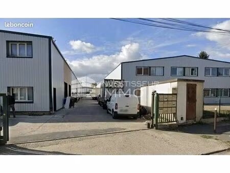 local d'activité 200 m²