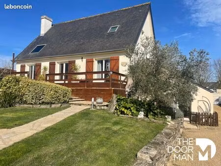 maison 8 pièces 205 m²