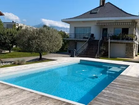 maison poisat 235m2 terrain 1100m2