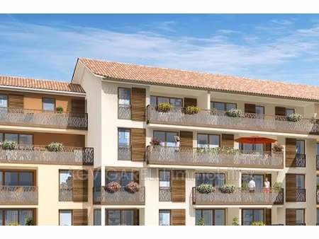 vente appartement 2 pièces 42 m² à hyeres (83400)  267 000 €