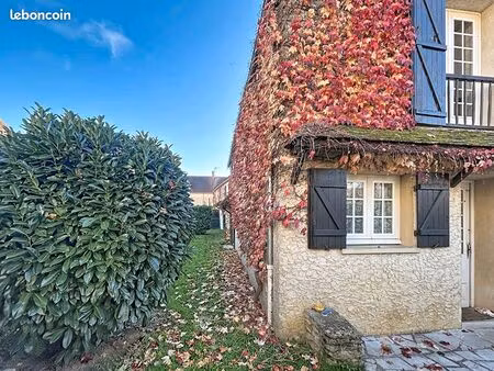 maison 15 pièces 212 m²