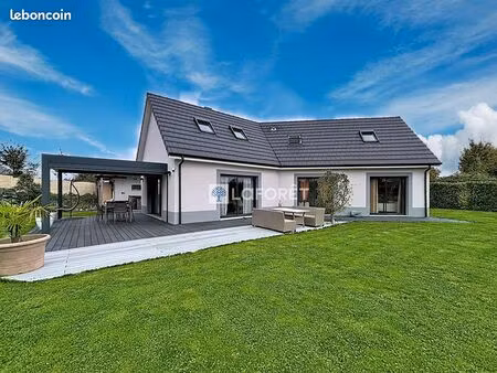 maison 7 pièces 161 m²