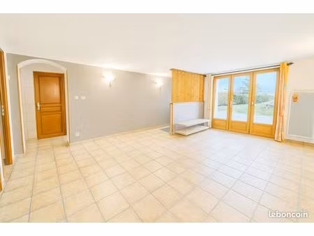 appartement 2 pièces 56 m²