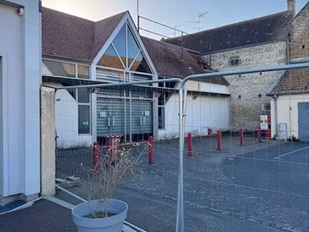 local commercial a louer