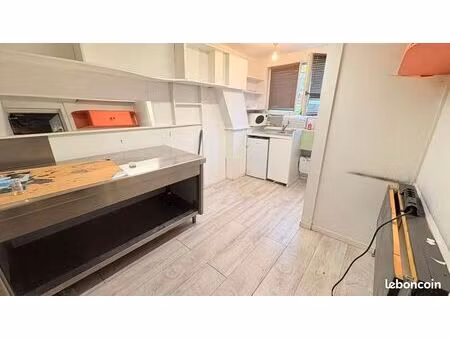 local commercial 12 m²