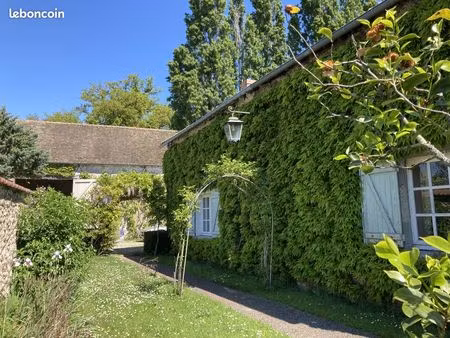 propriété 4 pièces 150 m²