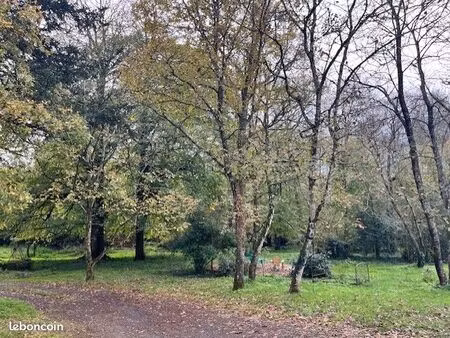 terrain 820 m² la limouziniere