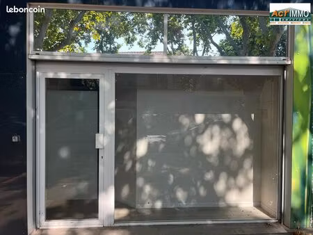 local commercial 52 m² miramas