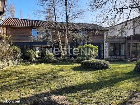 maison 21 pièces 638 m²