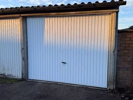 garage 1 pièce 15 m²