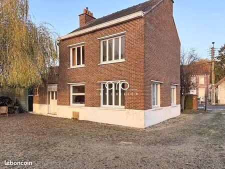 maison 5 pièces 80 m²