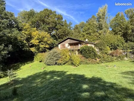 maison 7 pièces 103m²