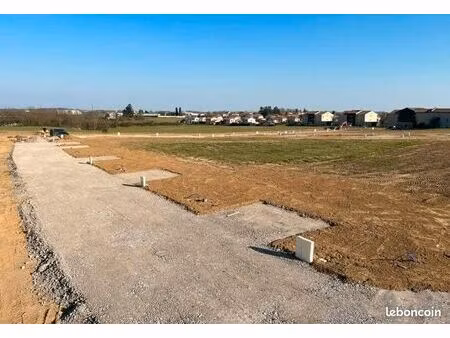 terrain 233 m² montanay