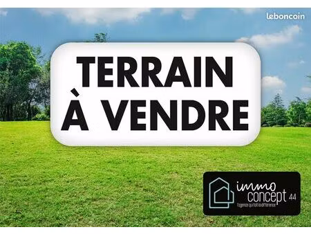 terrain 387 m² le pellerin