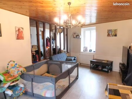 maison 7 pièces 140 m²