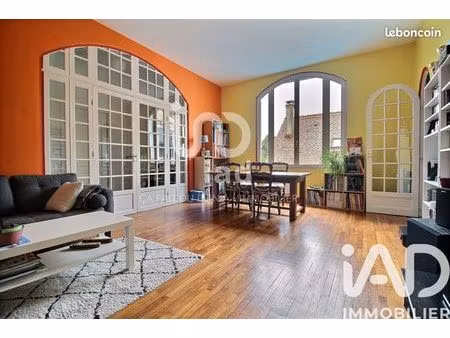 appartement 3 pièces 84 m²