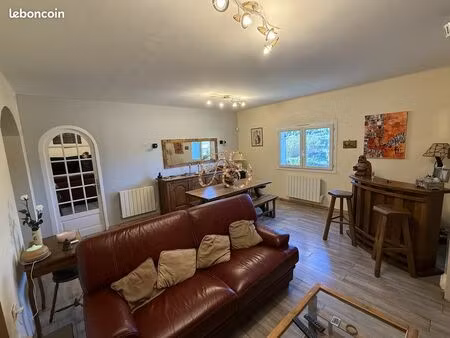 appartement 5 pièces 126 m²