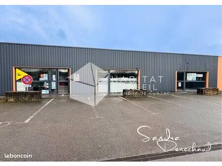 local commercial 383 m² cavignac