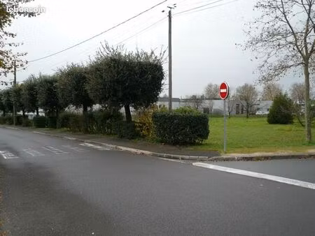 terrain 3 466 m² chateaubernard