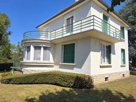 maison 5 pièces 140 m²