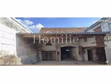 inconnu 3 pièces 83 m²