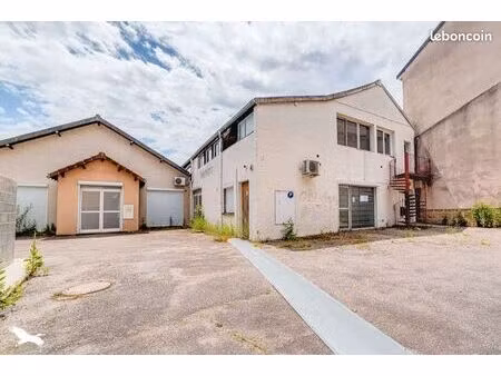 immeuble 637 m² saint junien